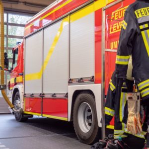 Feuerwehr- und Rettungsfahrzeuge